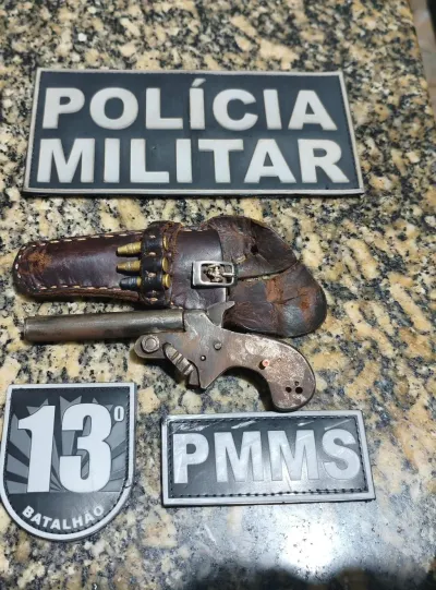 Imagem da notícia Operação Divisas prende homem armado e monitorado por tornozeleira em Cassilândia